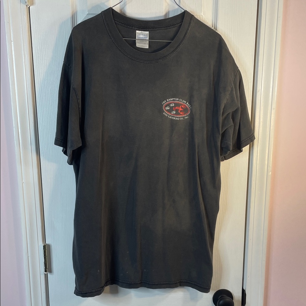 The Hampton Clam Bake and Catering Co Charcoal Graphic T-Shirt Unisex Large
